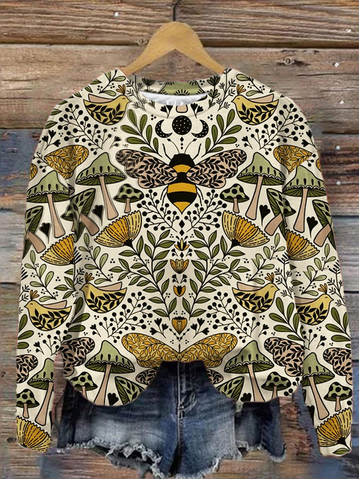 Vintage Bee Print Casual Top