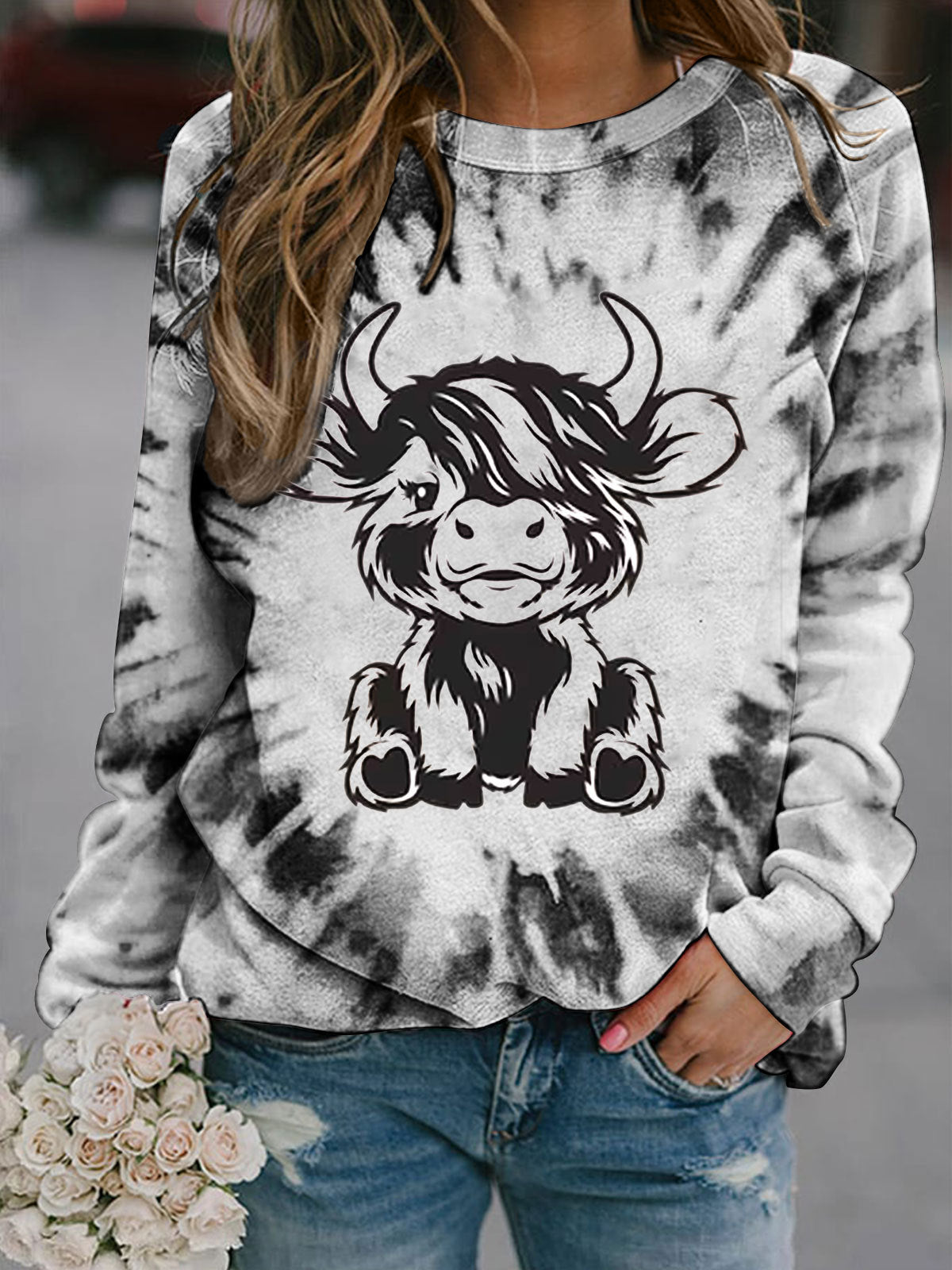Women's Tie Dye Highland Cow Print Long Sleeve Top